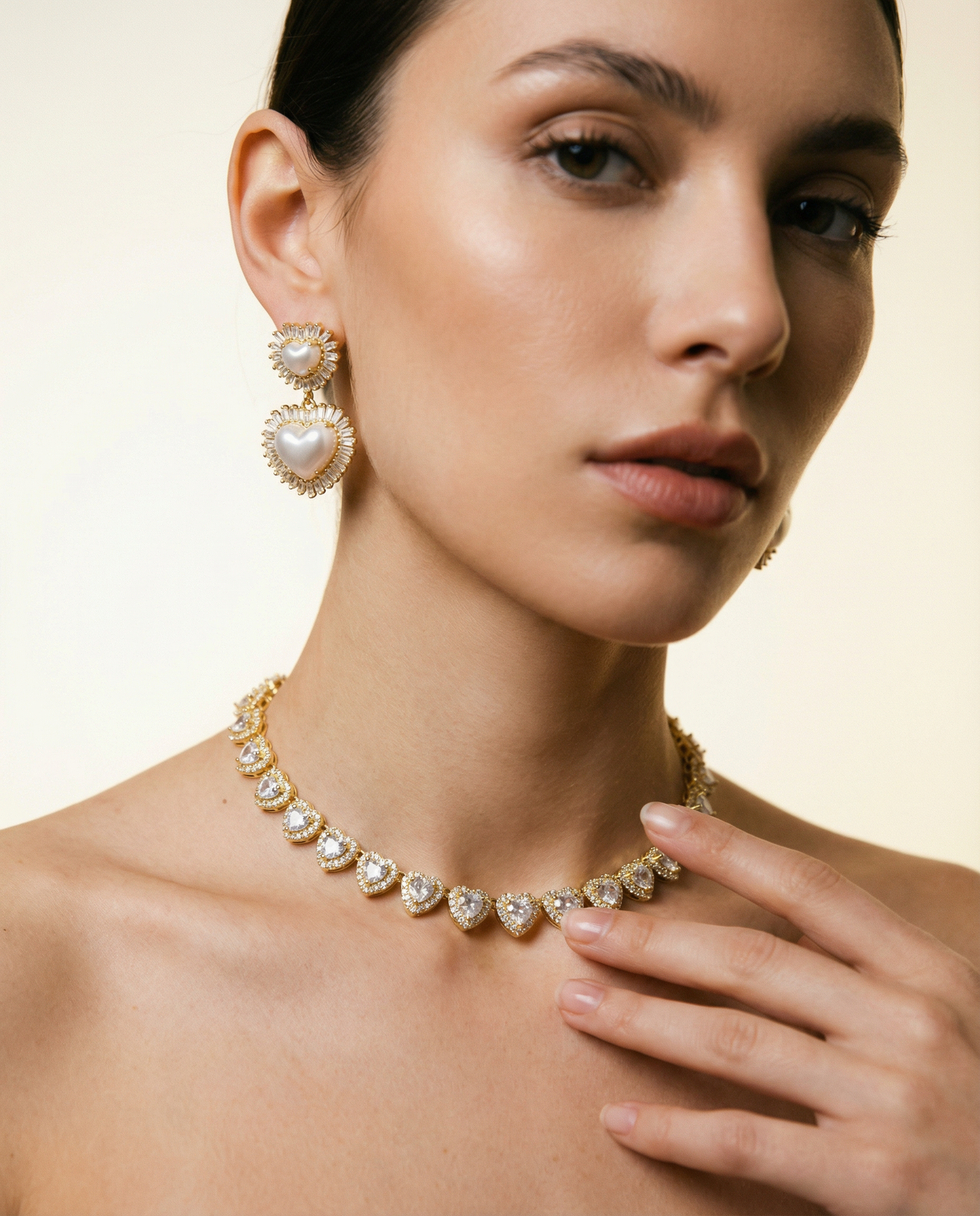 Luminous Hearts Set – Necklace and Earrings