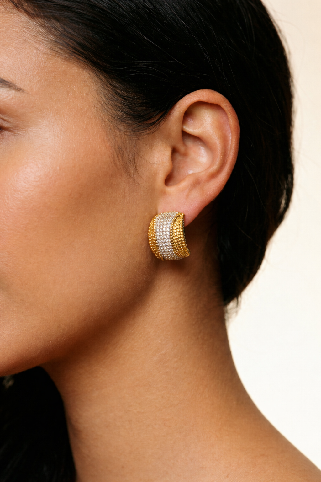 Timeless Earrings for Everyday Elegance