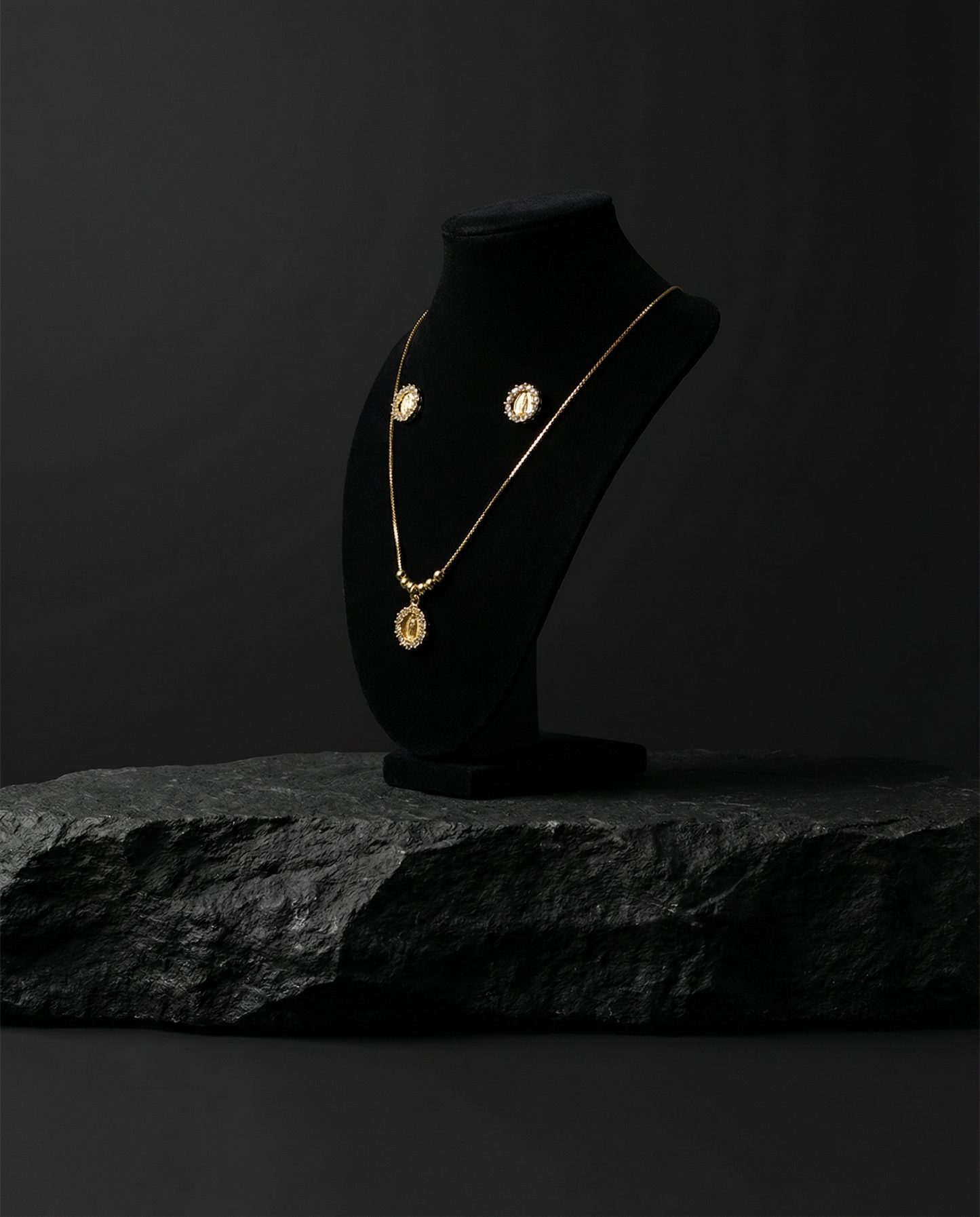 Minimalist Virgin Mary Jewelry Set